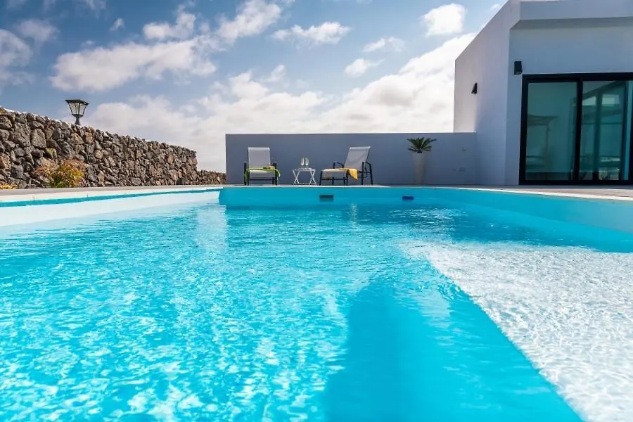 Villa Santiago Lajares